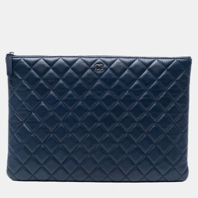 Pre-owned Chanel Blue Large Quilted Lambskin O Case Clutch