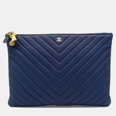 Pre-owned Chanel Blue Leather Caviar Chevron Clutch New Medium