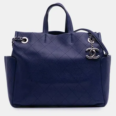 Pre-owned Chanel Blue Medium Quilted Caviar Cc Pocket Tote