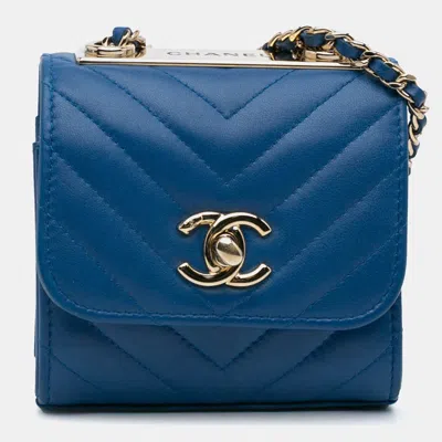Pre-owned Chanel Blue Mini Chevron Lambskin Trendy Cc Chain Wallet