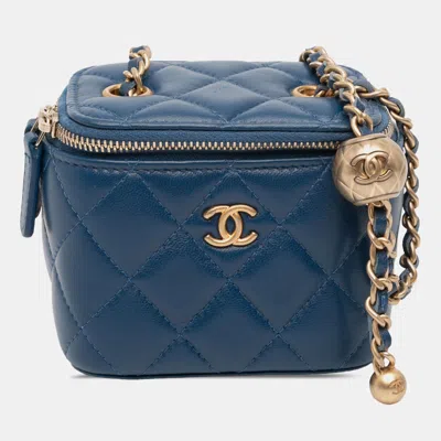 Pre-owned Chanel Blue Mini Quilted Lambskin Pearl Crush Vanity Case With Chain