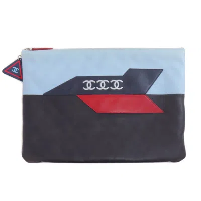 Pre-owned Chanel Blue Navy Leather Clutch Bag () In Multi