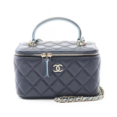 Pre-owned Chanel Blue Navy Leather Shoulder Bag () In Multi