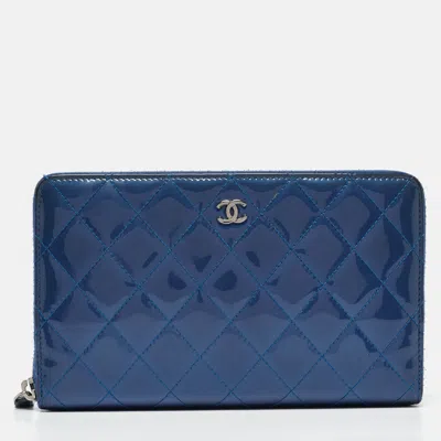 Pre-owned Chanel Blue Quilted Patent Leather Classic Zip Around Wallet Organizer