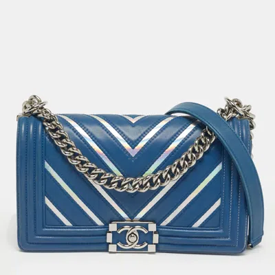 Pre-owned Chanel Blue/iridescent Chevron Pvc And Leather Medium Boy Flap Bag