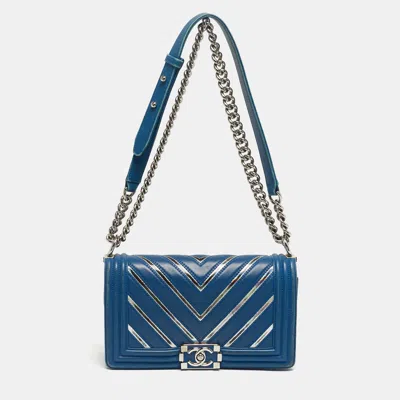 Pre-owned Chanel Blue/iridescent Chevron Pvc And Leather Medium Boy Flap Bag