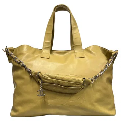 Pre-owned Chanel Borsa A Spalla  Shopper Ocra 2008/2009 In Brown