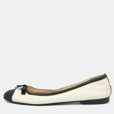 Pre-owned Chanel Bow Size 40.5 White Leather Ballet Flats