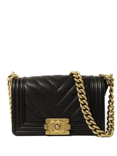 Pre-owned Chanel Boy 20 Chevron-quilted Shoulder Bag In Black