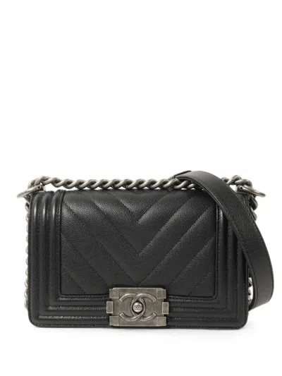 Pre-owned Chanel Boy 20 Chevron-quilted Shoulder Bag In Black