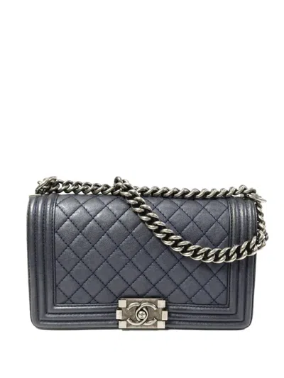 Pre-owned Chanel Boy 25 Cc Chain Crossbody Bag In Blue