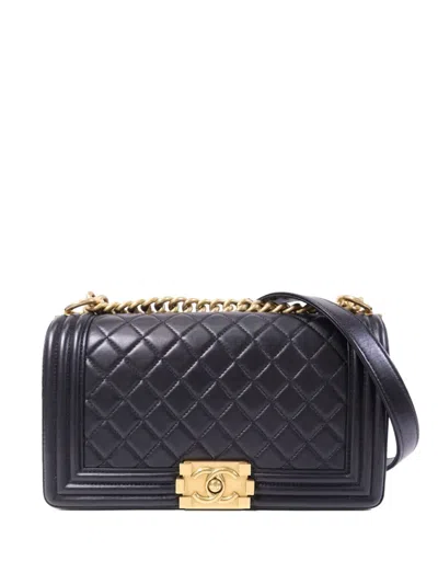 Pre-owned Chanel Boy 25 Quilted Shoulder Bag In Black
