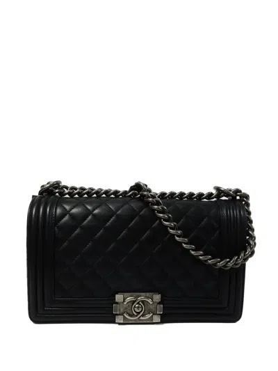 Pre-owned Chanel Boy 25 Quilted Shoulder Bag In Black