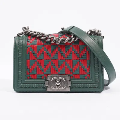 Pre-owned Chanel Boy Braided Fabric Flap Bag Green+ / Leather Shoulder Bag