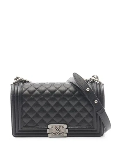 Pre-owned Chanel Boy Chain Shoulder Bag In ブラック