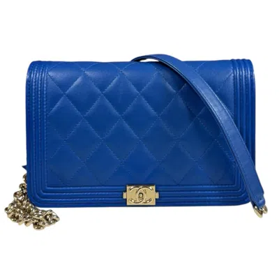 Pre-owned Chanel Boy  Blue Leather Chain/shoulder Wallet ()