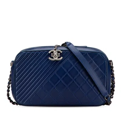 Pre-owned Chanel Boy  Navy Shoulder Bag () In Blue