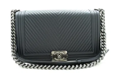 Pre-owned Chanel Boy Grey Leather Shoulder Bag ()