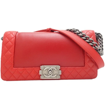 Pre-owned Chanel Boy Leather Shopper Bag () In Red