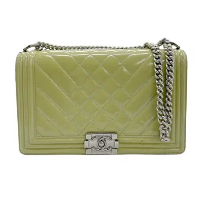 Pre-owned Chanel Boy Patent Leather Shoulder Bag () In Green
