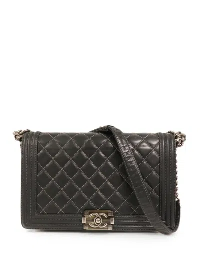 Pre-owned Chanel Boy Quilted Shoulder Bag In Black