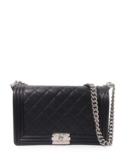 Pre-owned Chanel Boy Quilted Shoulder Bag In Black