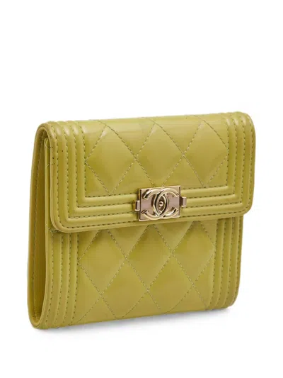 Pre-owned Chanel Boy Quilted Wallet In Green