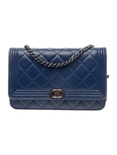 Pre-owned Chanel Boy Wallet On Chain In Blue