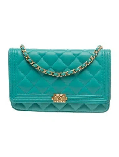 Pre-owned Chanel Boy Wallet On Chain In Green