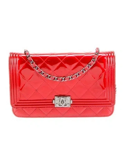 Pre-owned Chanel Boy Wallet On Chain In Red