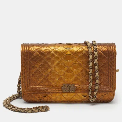 Pre-owned Chanel Boy Woc Gold Ombre Quilted Python Clutch