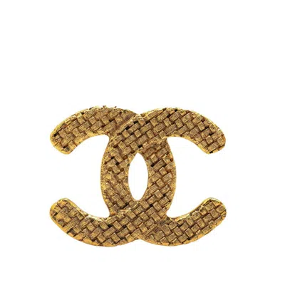 Pre-owned Chanel Brooch () In Gold
