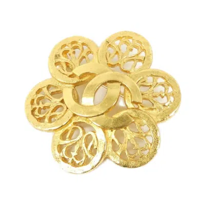 Pre-owned Chanel Brooch () In Gold