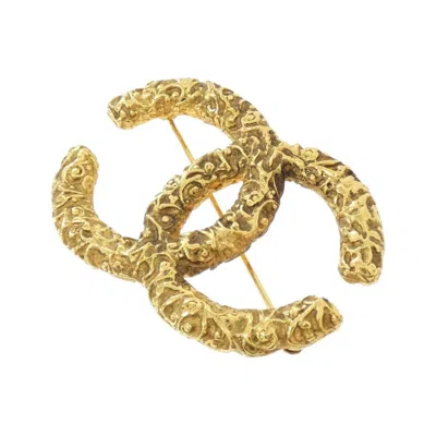 Pre-owned Chanel Brooch () In Gold