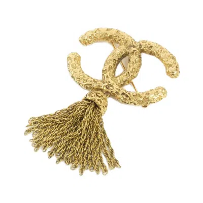 Pre-owned Chanel Brooch () In Gold