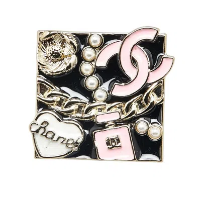 Pre-owned Chanel Brooch () In Gold