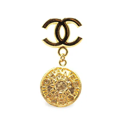 Pre-owned Chanel Brooch () In Gold