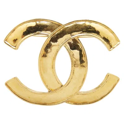 Pre-owned Chanel Brooch () In Gold