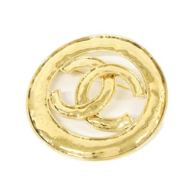 Pre-owned Chanel Brooch () In Gold