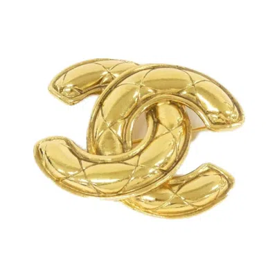 Pre-owned Chanel Brooch () In Gold