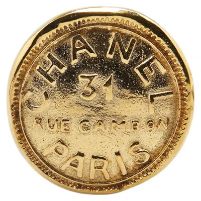 Pre-owned Chanel Brooch () In Gold