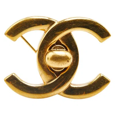 Pre-owned Chanel Brooch () In Gold