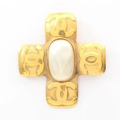 Pre-owned Chanel Brooch () In Gold