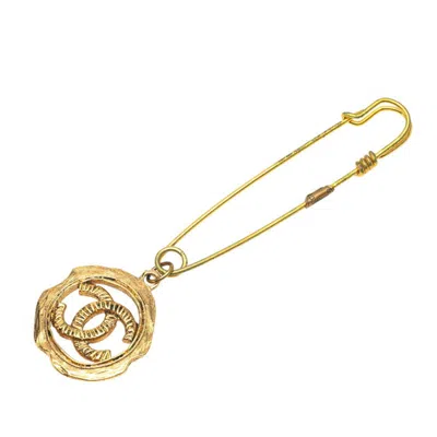Pre-owned Chanel Brooch () In Gold