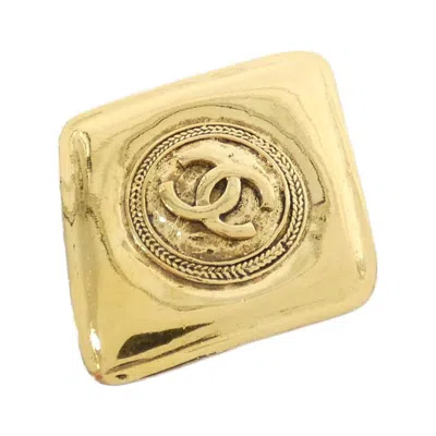 Pre-owned Chanel Brooch () In Gold