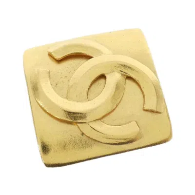 Pre-owned Chanel Brooch () In Gold