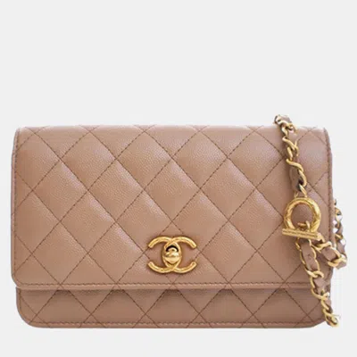 Pre-owned Chanel Brown Cc Quilted Caviar Wallet On Chain