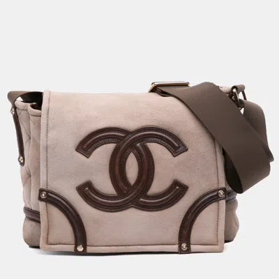 Pre-owned Chanel Brown Cc Suede And Shearling Messenger Bag