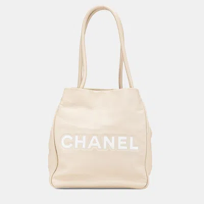 Pre-owned Chanel Brown Lambskin Logo Camellia Tote Bag