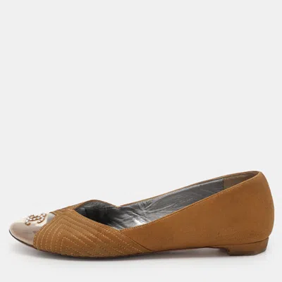 Pre-owned Chanel Brown Leather And Pvc Embellished Ballet Flats Size 37.5